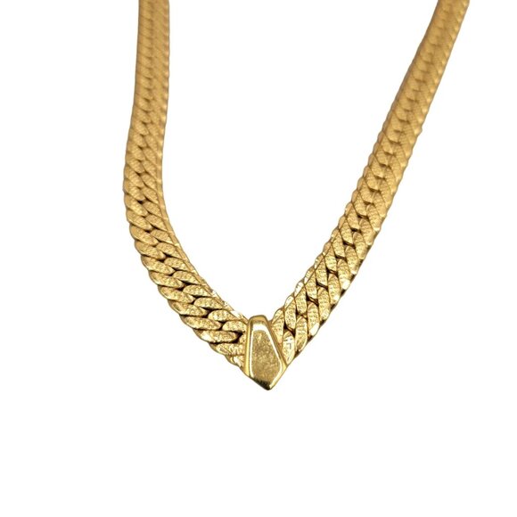 Herringbone Necklace Gold Tone Stationary Tie-Shaped Pendant Vintage Fold Clasp - Picture 2 of 6